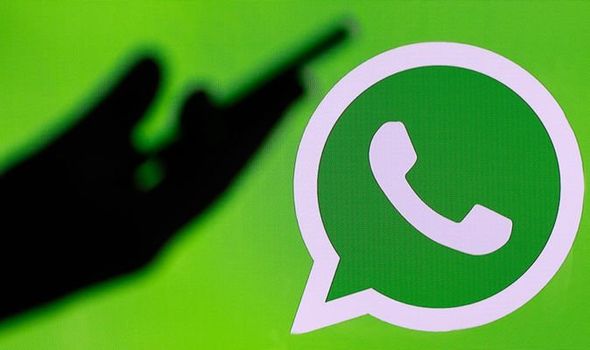 Facebook Ingin Sisipkan Iklan di Chat WhatsApp?